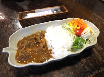 長崎　レストラン　カレー＆工芸　けやき